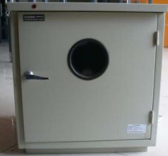 碳(tan)鋼儀表(biǎo)保溫箱(xiang)