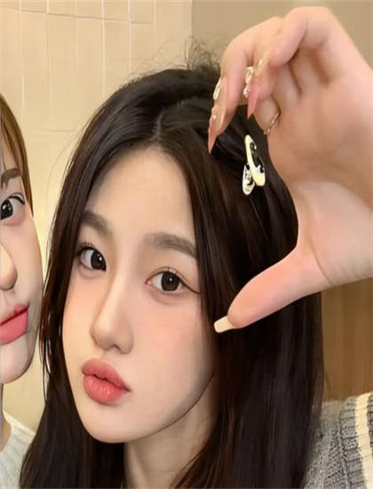 解读《我们的爸爸》引人入胜的：多重角度分析与思考